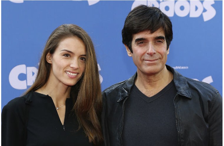 Le célèbre magicien des années 90 David Copperfield a déjà 65 ans : il possède son propre musée