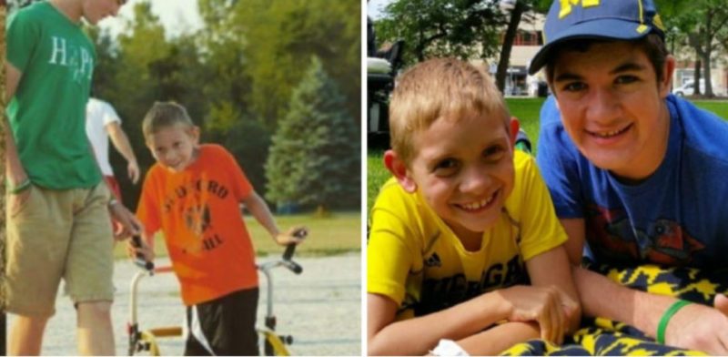 Ce garçon s'occupe de son petit frère qui ne peut pas marcher : leur histoire a ému tout le monde