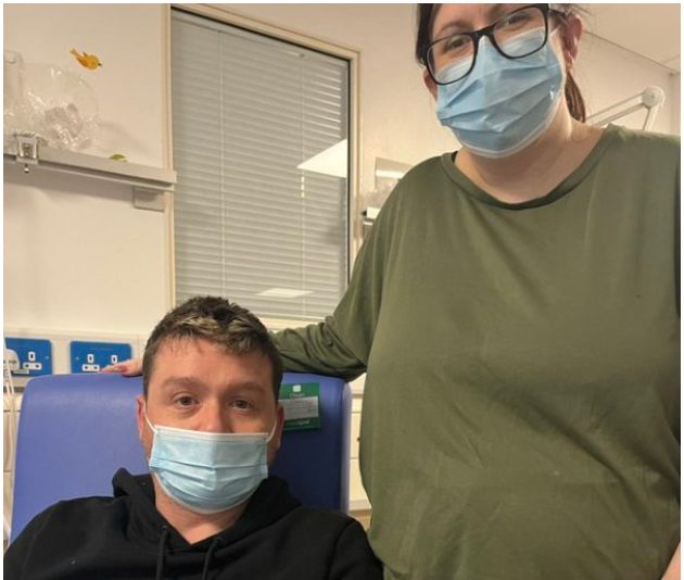 Une femme attend des triplés, mais finit par donner naissance également à un quatrième bébé : un véritable miracle
