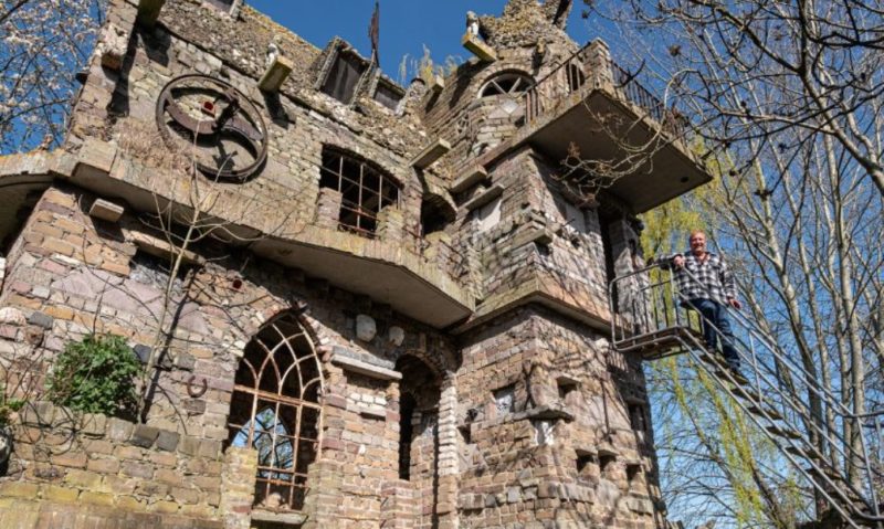 Histoire et transformation de 't Hammetje : De la forteresse des fous au refuge éclectique