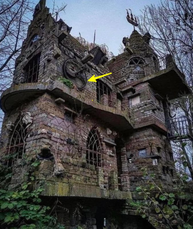 Histoire et transformation de 't Hammetje : De la forteresse des fous au refuge éclectique