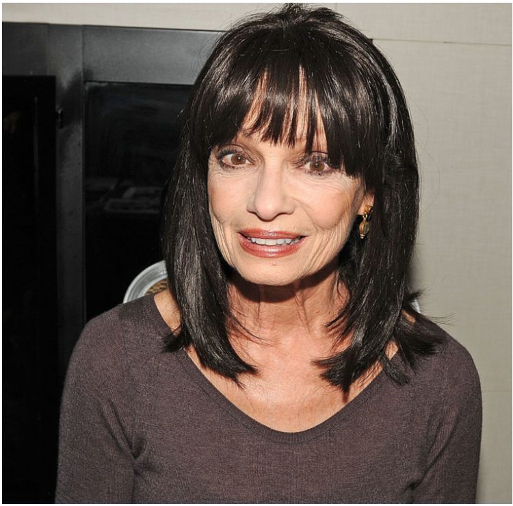 Karen Valentine, connue pour son rôle dans Room 222, parle de la rencontre négative qu'elle a eue lors de son apparition dans The Dating Game