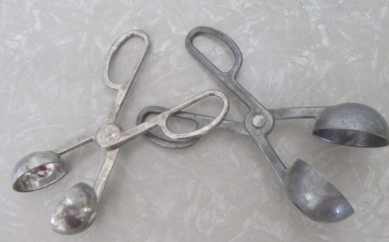 Un objet vintage surprenant qui cache une fonction étonnante. Pouvez-vous deviner ce que c'est?