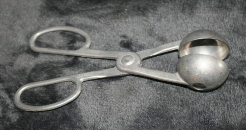 Un objet vintage surprenant qui cache une fonction étonnante. Pouvez-vous deviner ce que c'est?