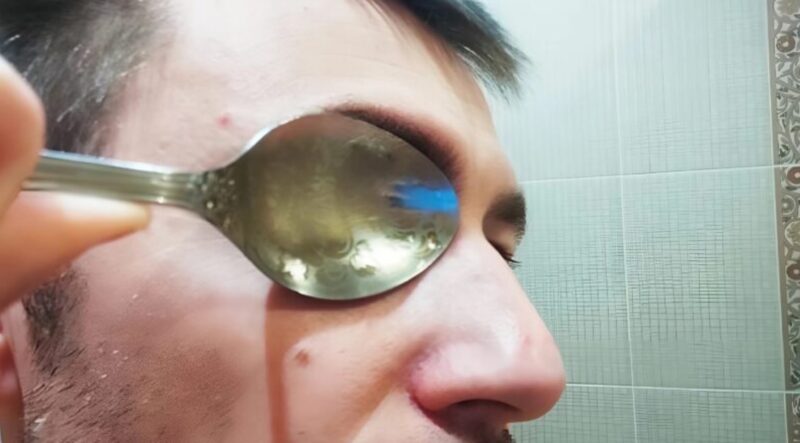 Un jour, j'ai remarqué que le frère d'une amie mettait une cuillère dans le congélateur : j'étais choquée en apprenant la raison