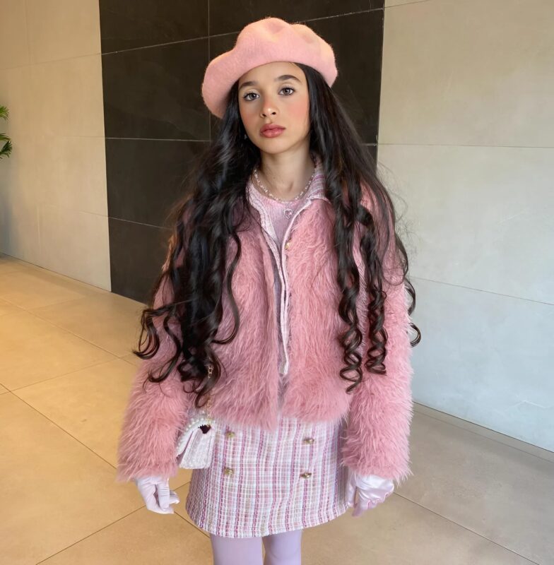 Elle est devenue célèbre à 5 ans grâce à ses cheveux magnifiques : regardez à quoi elle ressemble aujourd'hui