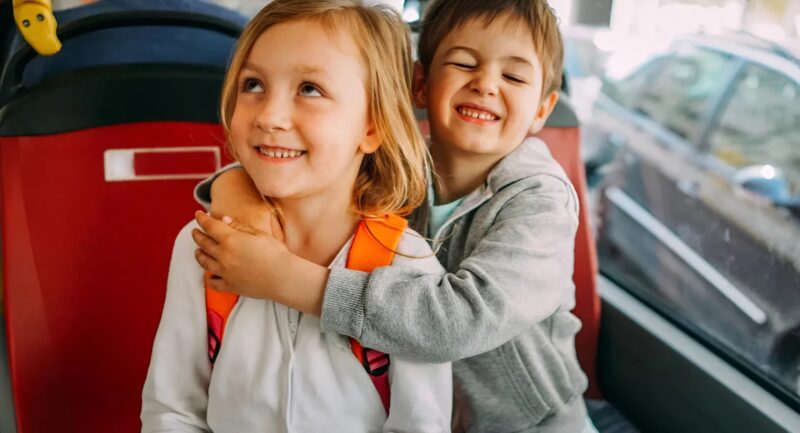 Mon mari a ramené un autre enfant de la maternelle au lieu de notre fils, et ce qu’il m’a dit m’a laissée sans voix